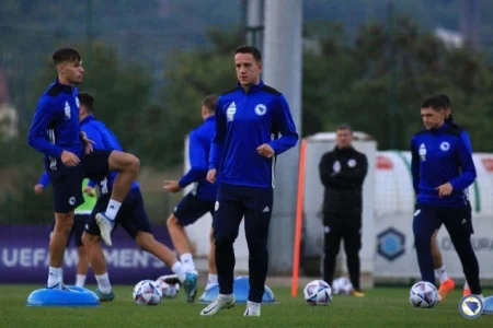 Hadžiahmetović i Jakirović s Hull Cityam izborili plasman u englesku Premier ligu Hadžiahmetović i Jakirović s Hull Cityam izborili plasman u englesku Premier ligu