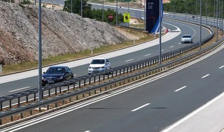 Državljanin BiH skrivio prometnu nesreću na autoputu u Hrvatskoj, poginuli vozač i pas