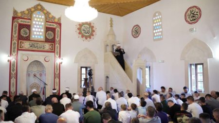 Bajramske poruke mira i zajedništva upućene iz brojnih dijelova BiH Bajramske poruke mira i zajedništva upućene iz brojnih dijelova BiH