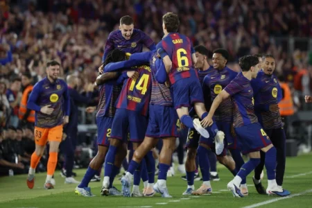 Barcelona pobjedom nad Real Madridom osvojila 29. titulu prvaka Španije Barcelona pobjedom nad Real Madridom osvojila 29. titulu prvaka Španije