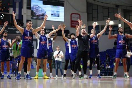 Košarkaši Budućnosti poveli 1:0 protiv Cluja u četvrtfinalnoj seriji play-offa ABA lige