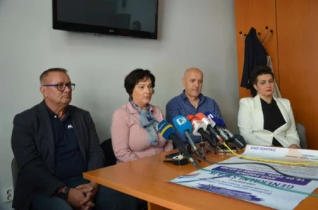 Doktori u TK u generalnom štrajku: Vlada nas je gurnula u ovo, zdravstveni sistem ide ka kolapsu Doktori u TK u generalnom štrajku: Vlada nas je gurnula u ovo, zdravstveni sistem ide ka kolapsu
