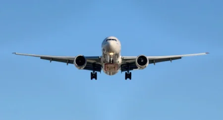 Avion China Eastern Airlines udario u putnički most na aerodromu u Šangaju
