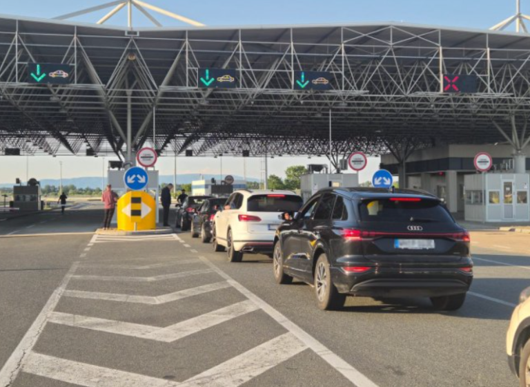 HDZ i SNSD proveli zacrtano, EU Delegacija podržala: Novi GP Gradiška zvanično otvoren, prva vozila prošla HDZ i SNSD proveli zacrtano, EU Delegacija podržala: Novi GP Gradiška zvanično otvoren, prva vozila prošla