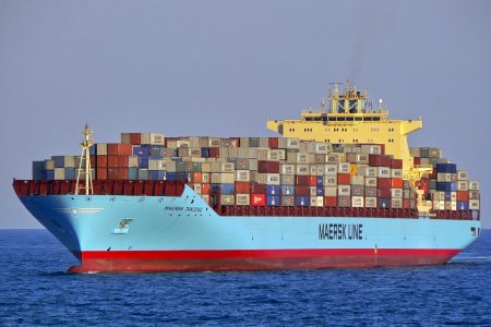 Maersk upozorava: Otvaranje Hormuškog moreuza neće odmah smanjiti troškove transporta