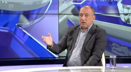 Crnadak ponudio sporazum: Za 24 sata možemo završiti agoniju u opoziciji Crnadak ponudio sporazum: Za 24 sata možemo završiti agoniju u opoziciji