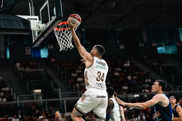 Dubai u Zenici deklasirao Budućnost i plasirao se u finale ABA lige Dubai u Zenici deklasirao Budućnost i plasirao se u finale ABA lige