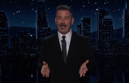 Colbert i Kimmel oštro kritikovali Trumpa: Više se ne može pratiti šta sve uzimaju Colbert i Kimmel oštro kritikovali Trumpa: Više se ne može pratiti šta sve uzimaju