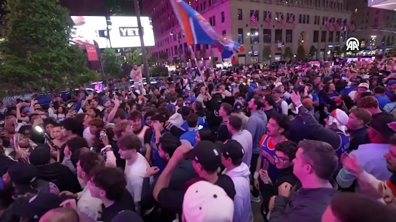 Knicksi poveli sa 2:0 protiv Clevelanda u finalu Istoka Knicksi poveli sa 2:0 protiv Clevelanda u finalu Istoka