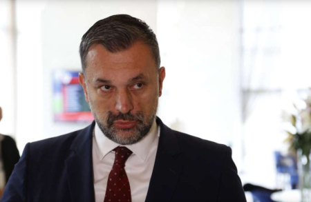 Između digitalnog PR-a i geopolitičke stvarnosti: Analiza dometa savremene bosanskohercegovačke diplomatije Između digitalnog PR-a i geopolitičke stvarnosti: Analiza dometa savremene bosanskohercegovačke diplomatije