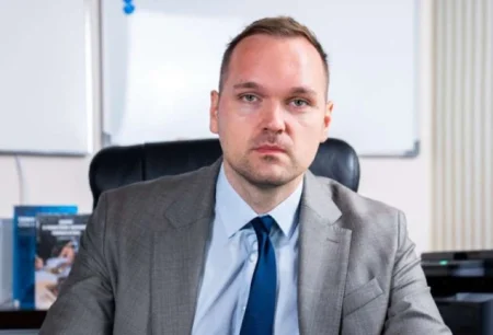 Omerović: Država ima i osnov i pravo da gazi nasilnike da bi zaštitila ljudski život Omerović: Država ima i osnov i pravo da gazi nasilnike da bi zaštitila ljudski život