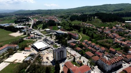 Đurđić i drugi: Nije primio u stanicu civile koje je dovezao Ivanišević