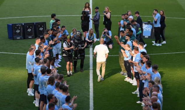 Guardiola: Bila je čast predvoditi Manchester City, igrači imaju obavezu da održe standard