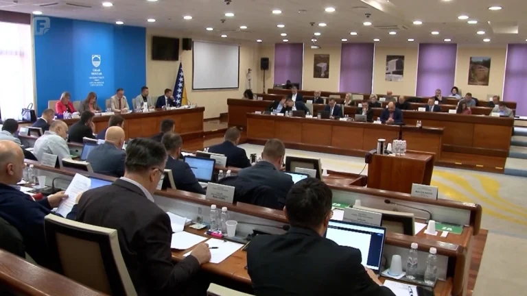 Mostar pred političkom blokadom: Upitno održavanje sjednice Vijeća