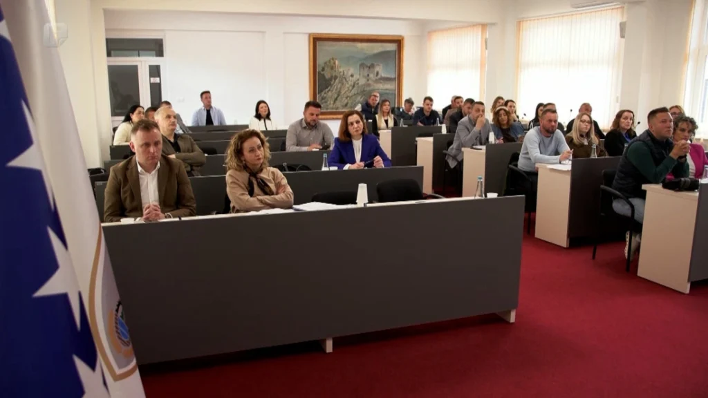 U Ključu svi u vlasti: Model bez opozicije daje rezultate