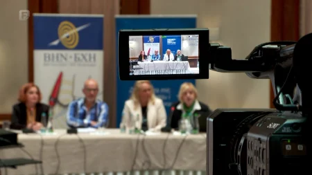 Pritisci na novinare u BiH sve veći – upozoravaju stručnjaci