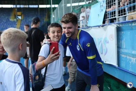 U ponedjeljak trening otvoren za fanove reprezentacije U ponedjeljak trening otvoren za fanove reprezentacije