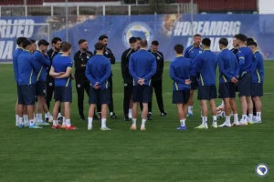 Petnaest reprezentativaca BiH u Butmiru odradilo prvi trening