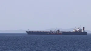 Iranski supertanker s 220 miliona dolara nafte izbjegao američku pomorsku blokadu