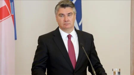 Zoran Milanović kritikovao dolazak američkog razarača u Dubrovnik: potrebna saglasnost Sabora