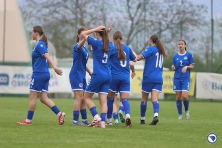 Prijateljske utakmice ženskih U-19 selekcija BiH i Slovenije Prijateljske utakmice ženskih U-19 selekcija BiH i Slovenije