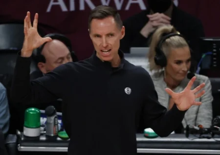 Steve Nash podržao nogometaše Kanade pred meč sa Švicarskom Steve Nash podržao nogometaše Kanade pred meč sa Švicarskom