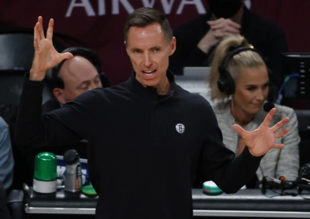 Steve Nash podržao nogometaše Kanade pred meč sa Švicarskom Steve Nash podržao nogometaše Kanade pred meč sa Švicarskom