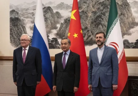 Iran jača kontakte s Rusijom i Kinom dok se čeka dogovor sa SAD-om