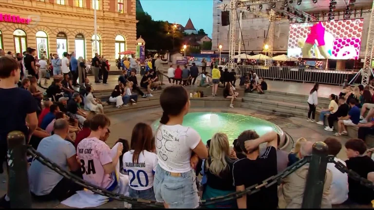 Navijanje širom regije: Utakmica praćena u Beogradu, Splitu, Podgorici i Zagrebu Navijanje širom regije: Utakmica praćena u Beogradu, Splitu, Podgorici i Zagrebu