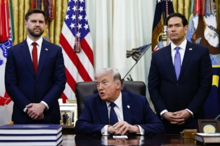 SAD i Iran prije roka potpisali memorandum o okončanju rata, tvrde američki zvaničnici SAD i Iran prije roka potpisali memorandum o okončanju rata, tvrde američki zvaničnici