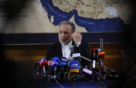 Djelovanje u samoodbrani: Araghchi poručio da će se nastaviti napadi na lokacije koje se koriste u napadima na Iran Djelovanje u samoodbrani: Araghchi poručio da će se nastaviti napadi na lokacije koje se koriste u napadima na Iran