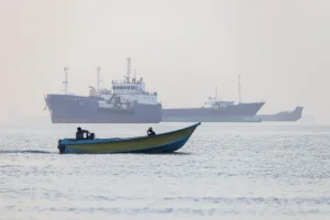 SAD tvrdi da su uništena dva iranska drona nad Hormuškim moreuzom