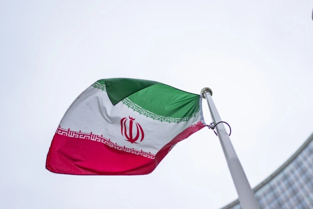 Iran osuđuje američke napade na obalne objekte, nazivajući ih kršenjem primirja Iran osuđuje američke napade na obalne objekte, nazivajući ih kršenjem primirja