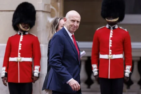 Britanski ministar odbrane podnio ostavku, opozicija tvrdi da se Starmerov mandat raspada