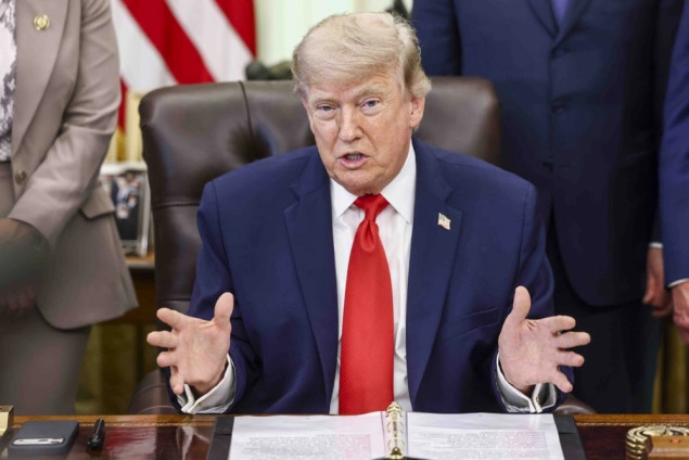 Trump na samitu G7 planira razgovore o uklanjanju mina u Hormuškom moreuzu Trump na samitu G7 planira razgovore o uklanjanju mina u Hormuškom moreuzu