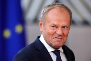 Tusk kritikovao oduzimanje odlikovanja Zelenskom, upozorio da tenzije između Poljske i Ukrajine koriste Rusiji