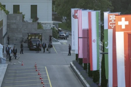 SAD i Iran počinju novu rundu pregovora u Švicarskoj usred tenzija u Libanu SAD i Iran počinju novu rundu pregovora u Švicarskoj usred tenzija u Libanu
