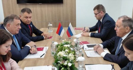 Dodik sa Lavrovom: Zabrinuti smo zbog naoružavanja Njemačke i remilitarizacije EU