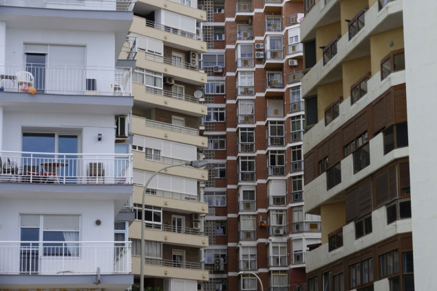Španci troše polovinu plate na kiriju, u Madridu i Barseloni više i od 70 posto Španci troše polovinu plate na kiriju, u Madridu i Barseloni više i od 70 posto
