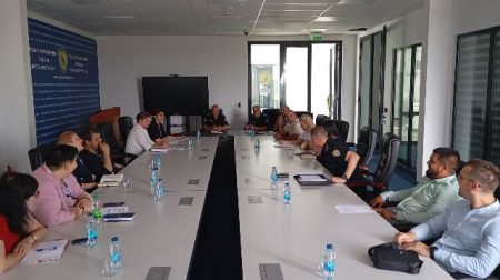 U prostorijama Policije održan sastanak o unapređenju institucionalne podrške romskoj zajednici na području BD BiH U prostorijama Policije održan sastanak o unapređenju institucionalne podrške romskoj zajednici na području BD BiH