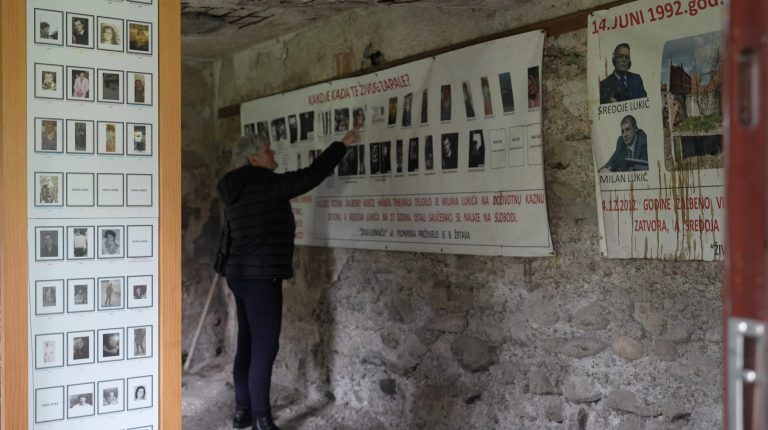 Obilježavanje godišnjice žive lomače u Pionirskoj ulici u Višegradu Obilježavanje godišnjice žive lomače u Pionirskoj ulici u Višegradu
