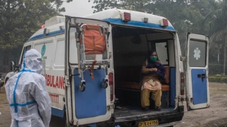Tragedija u Indiji: Sedam mrtvih i desetine u bolnici nakon curenja amonijaka u fabrici Tragedija u Indiji: Sedam mrtvih i desetine u bolnici nakon curenja amonijaka u fabrici