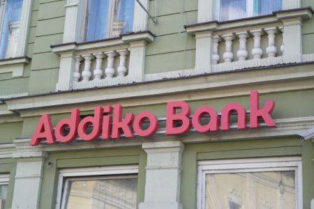Borba za Addiko u svom finišu: Više od pola dionica u rukama austrijske banke, poznato i šta će biti sa podružnicama u BiH, Srbiji i Crnoj Gori