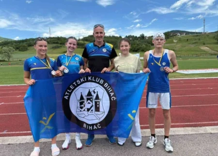 Mladi atletičari AK Bihać među najboljima u državi, osvojene tri srebrne medalje Mladi atletičari AK Bihać među najboljima u državi, osvojene tri srebrne medalje