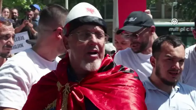 Protest ispred albanskog parlamenta: Demonstranti tražili ostavku premijera Edija Rame