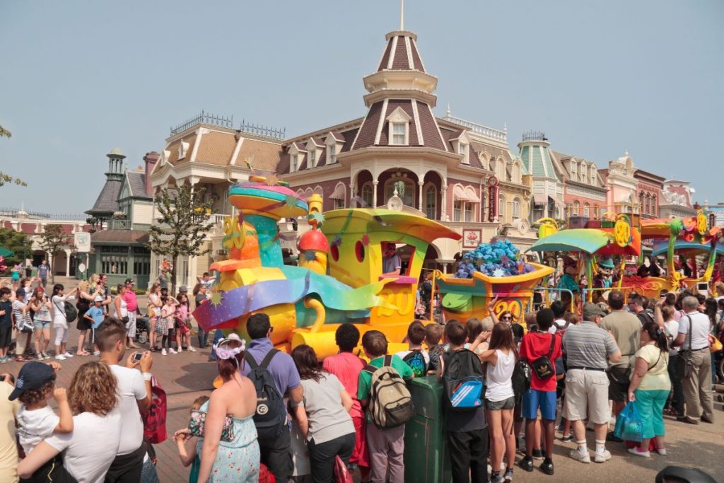 Tri decenije poslije: Disneyland u Parizu i dalje nije isplatio Disneyjevu investiciju od 6,8 milijardi dolara 