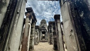 Kompleks Angkor Wat: Arhitektonsko i historijsko čudo Kambodže