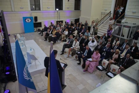 Multilateralizam u krizi, BiH primjer da je mir moguć uz dijalog i međunarodnu podršku Multilateralizam u krizi, BiH primjer da je mir moguć uz dijalog i međunarodnu podršku
