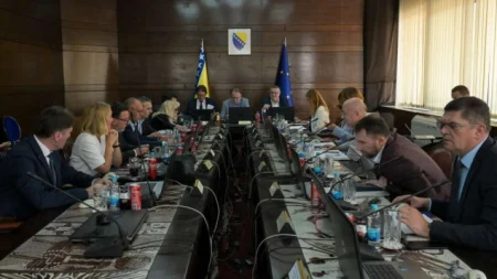 Vlada FBiH: Utvrđena maksimalna visina marži za neaditivirane naftne derivate Vlada FBiH: Utvrđena maksimalna visina marži za neaditivirane naftne derivate