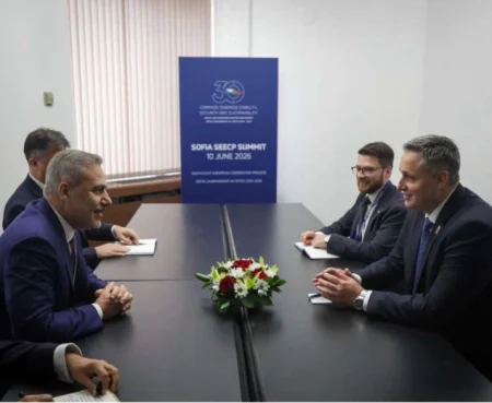 Bećirović razgovarao s ministrom vanjskih poslova Turske Hakanom Fidanom Bećirović razgovarao s ministrom vanjskih poslova Turske Hakanom Fidanom